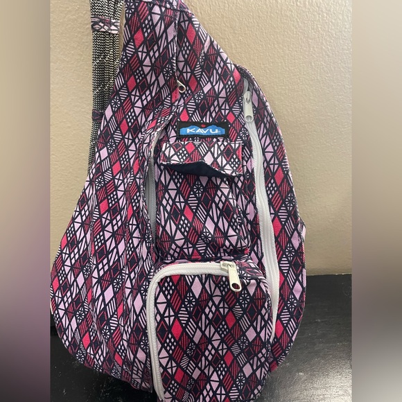 KAVU Women's Rope Pack pink Diamond print Sling pack Backpack - Picture 2 of 11